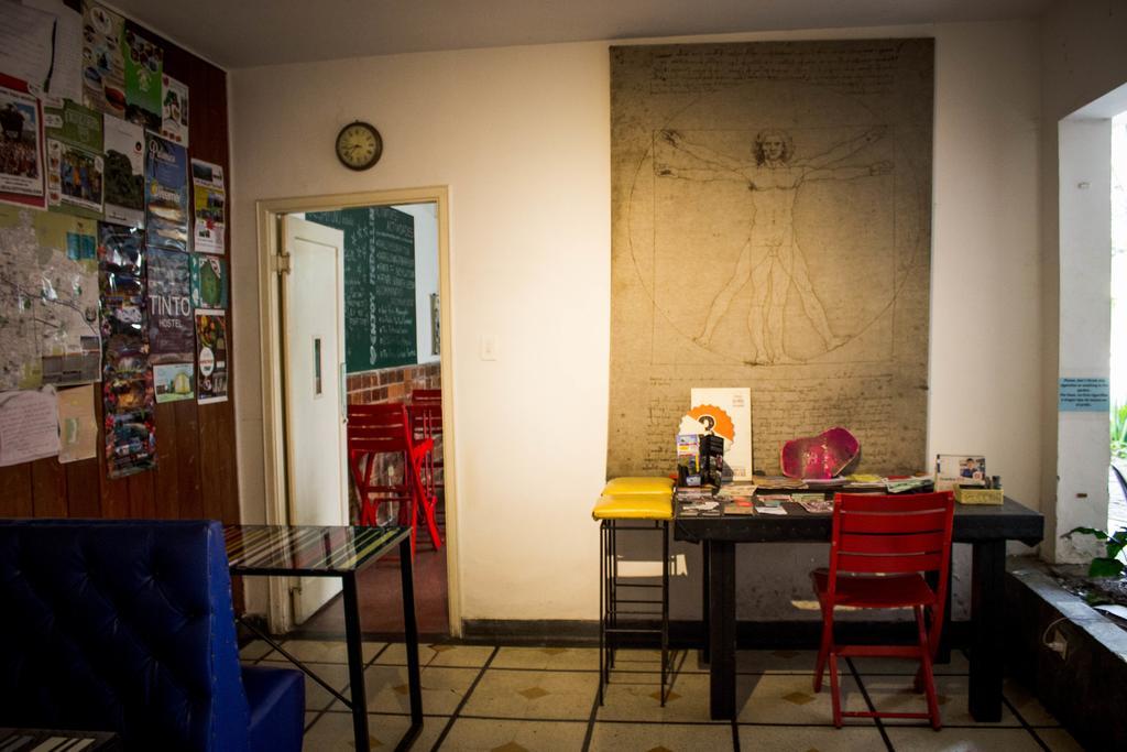 Buddha Hostel Medellin Ngoại thất bức ảnh